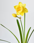 19" Faux Yellow Daffodil Spray Stem