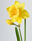 19" Faux Yellow Daffodil Spray Stem