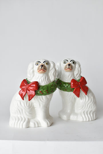 Staffordshire Dog W/Wreath Figure Set/2