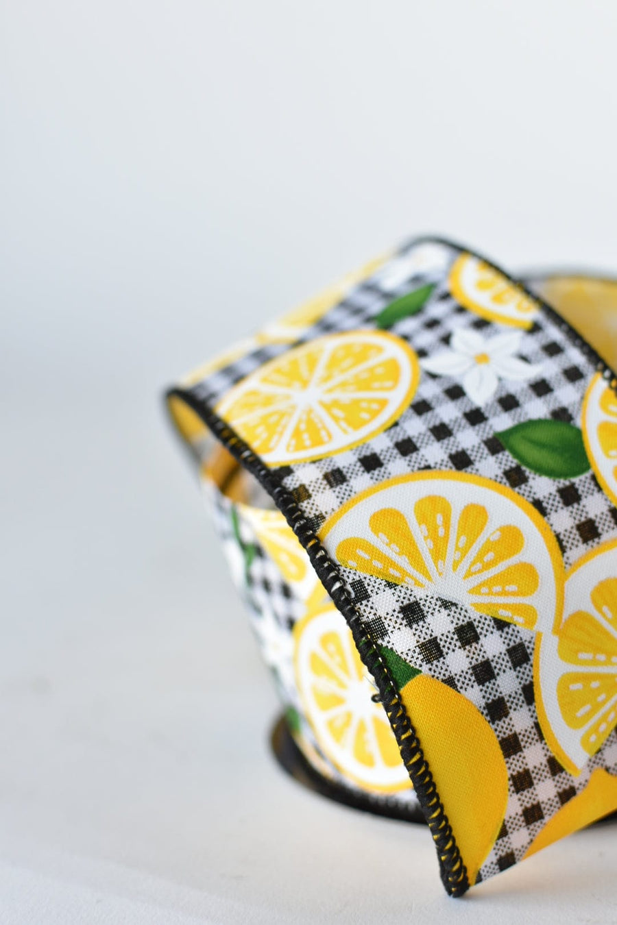 2.5" x 10yd Black and White Check with Lemons Wired Ribbon