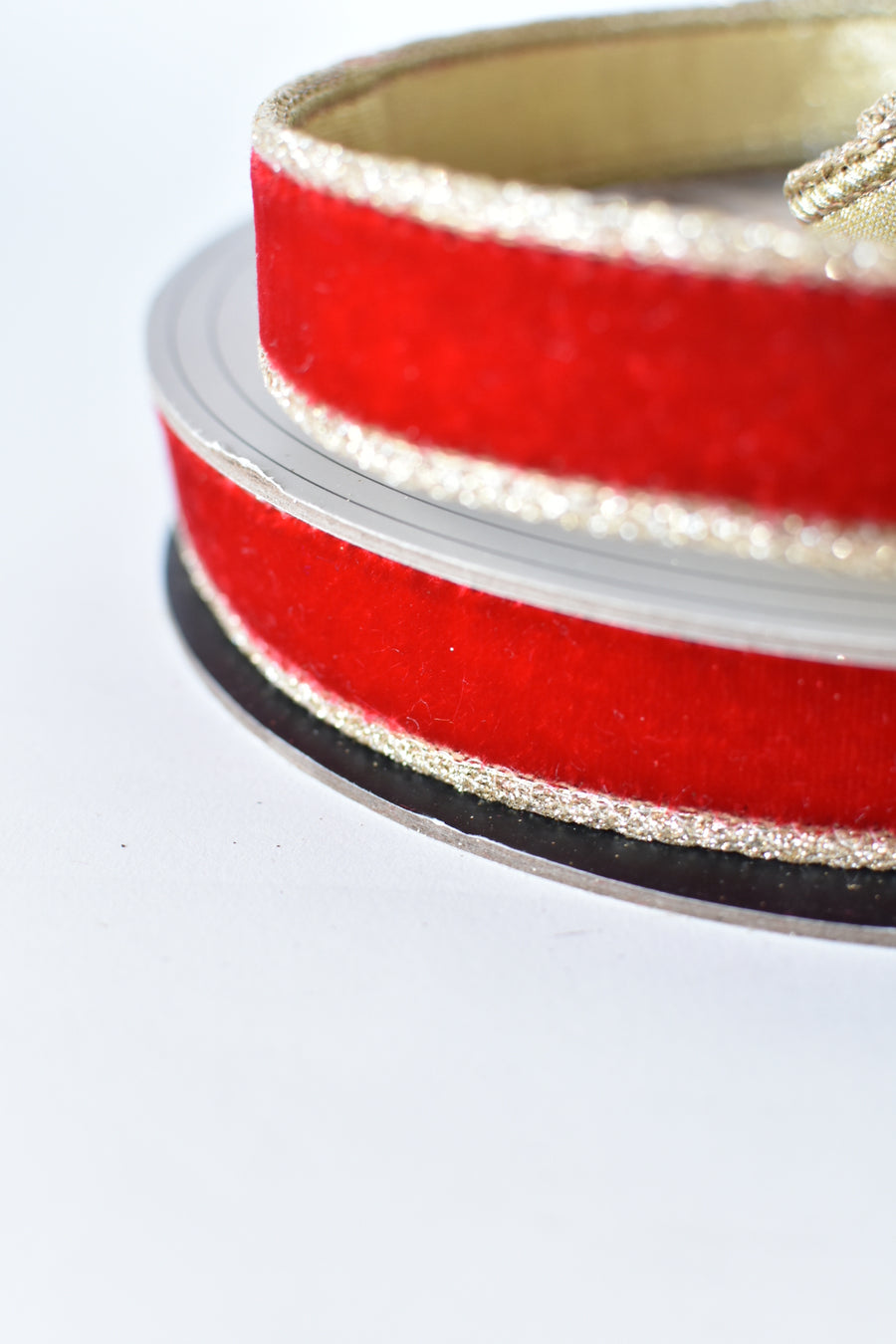 1" x 10yd Red Velvet Ribbon with Gold Lame Backing