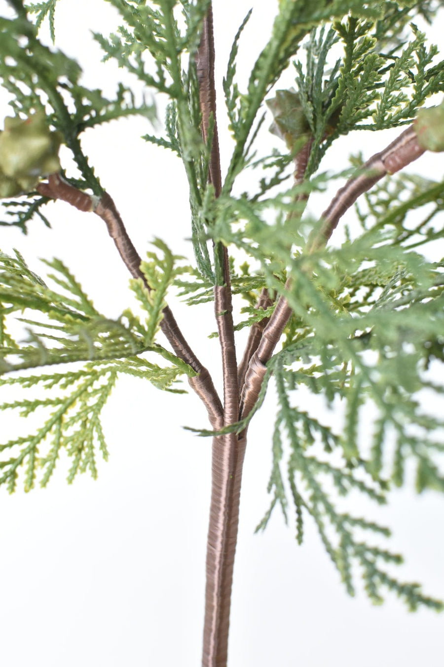 16" Faux Cedar with Pod Stem