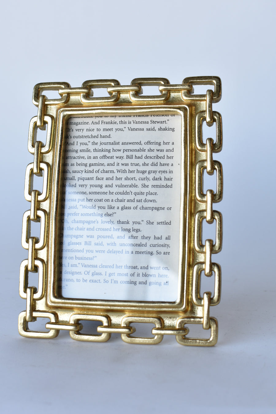 Gold Chain Link Picture Frame Holdes 5x7