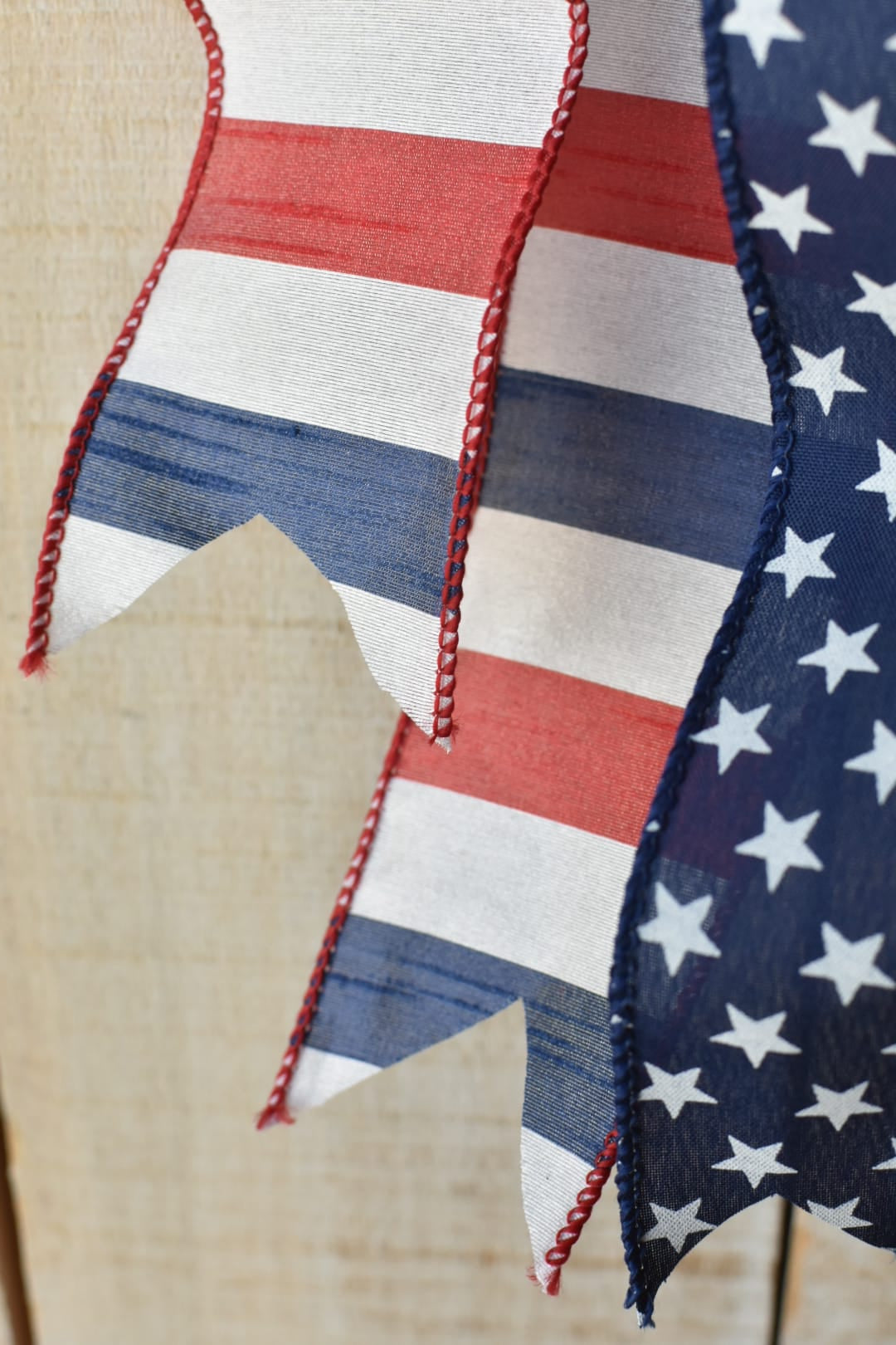 The MADISON Bow : Hand-tied America 250 Bow