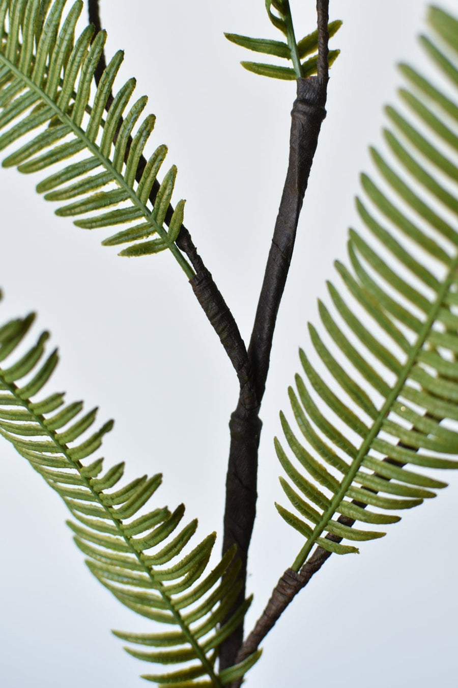 29" Faux Flat Fern Stem