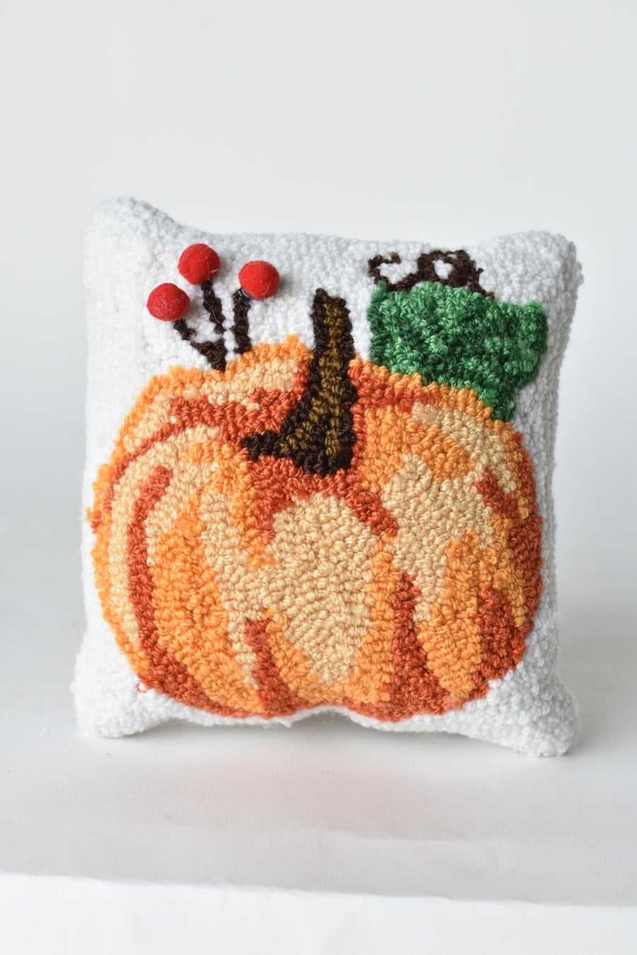 7"x7" Pumpkin Hooked Pillow